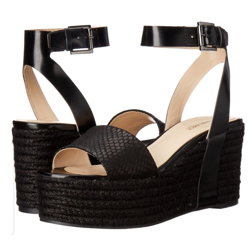 Nine West Women's Edoile Synthetic Wedge Sandal, Black
